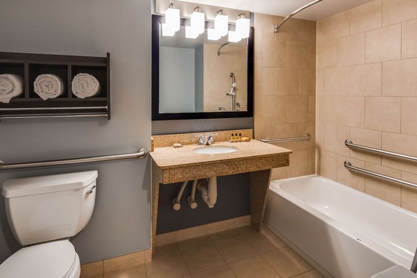 Ducha y bañera combinadas y artículos de higiene personal de diseño