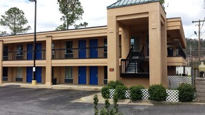 Front of property - Homelodge (Attalla)