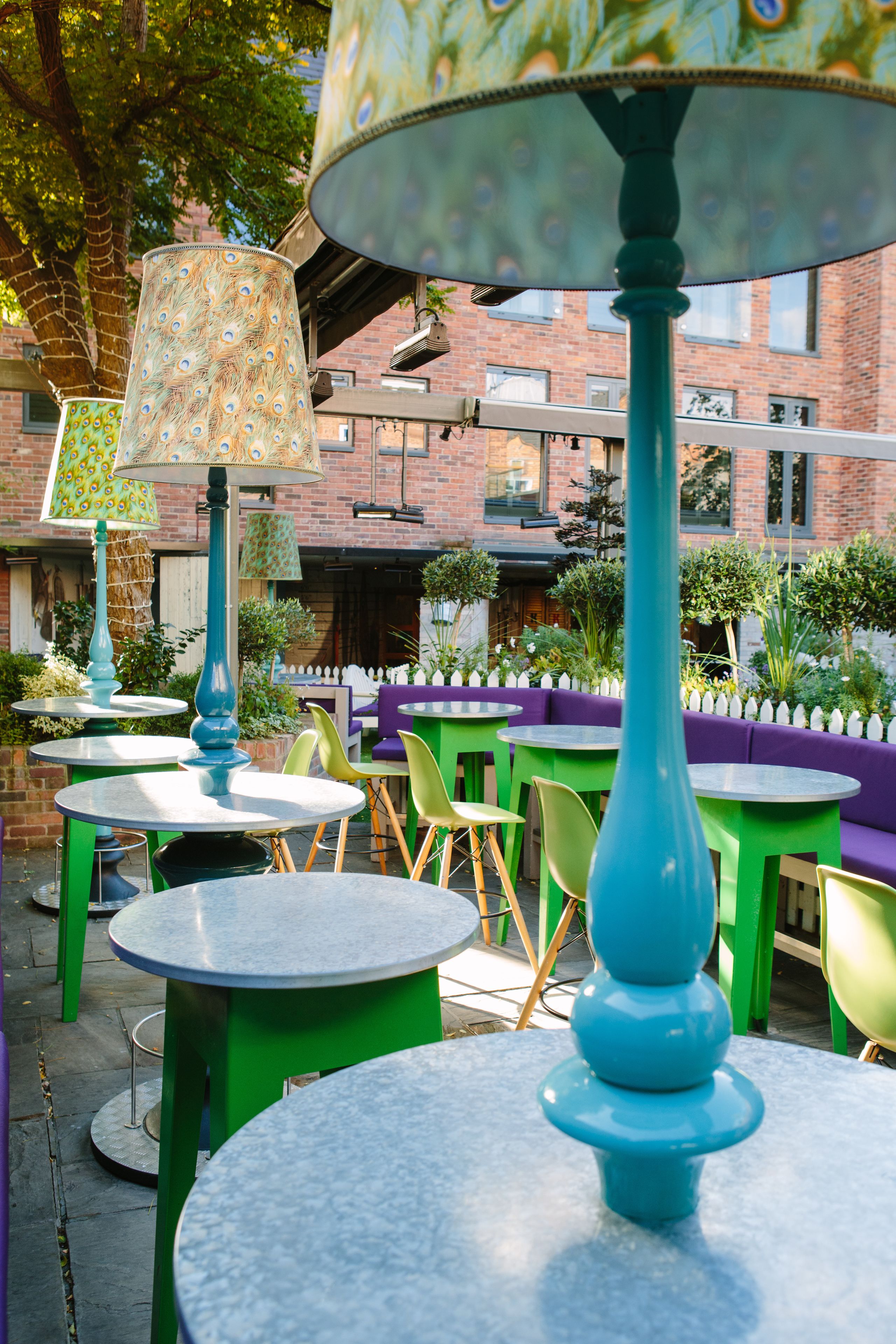 lunch, dinner and brunch served