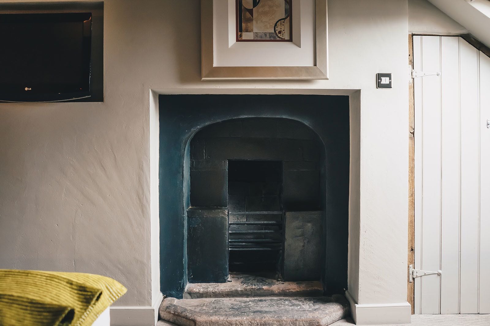 classic loft | minibar, in-room safe, desk, iron/ironing board