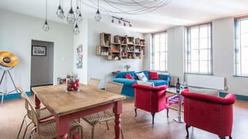 Apartment, Annex | Zimmersafe, Schreibtisch, Bügeleisen/Bügelbrett, kostenlose Babybetten