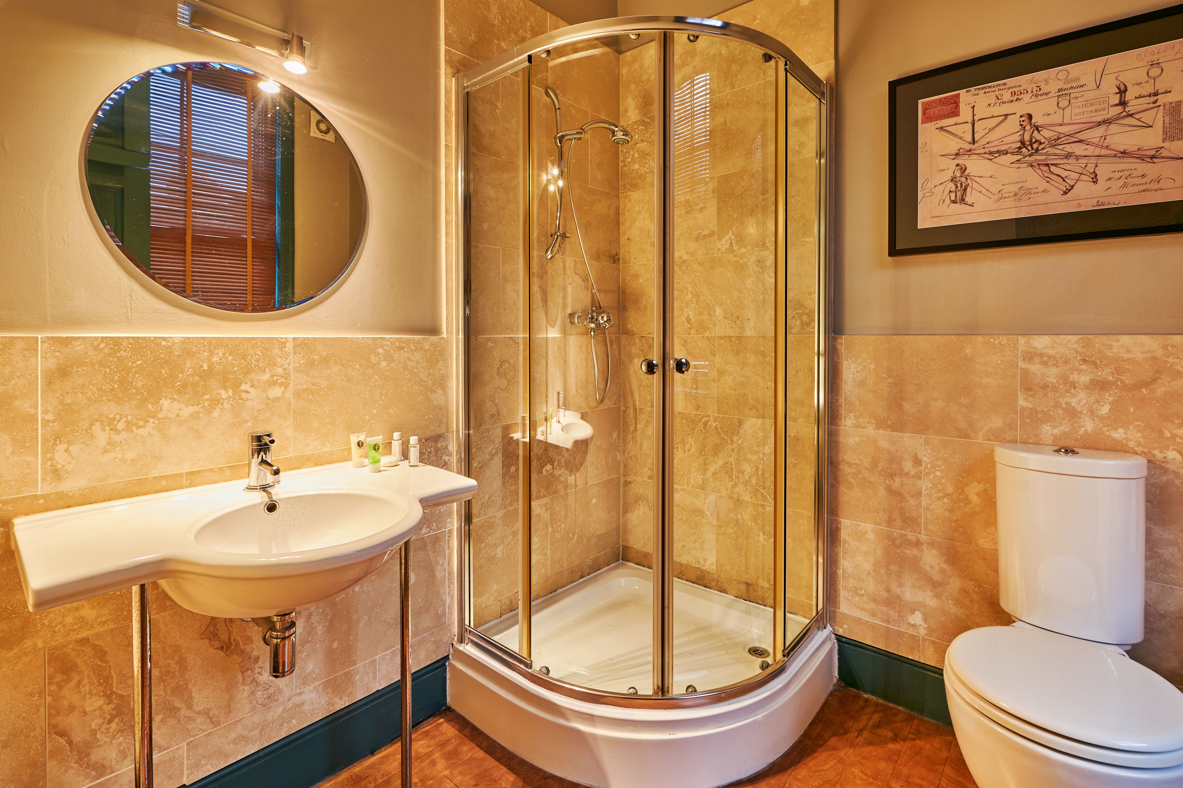 3 bedroom apartment | bathroom | free toiletries, hair dryer, towels