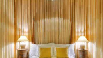 Ropa de cama de alta calidad y minibar