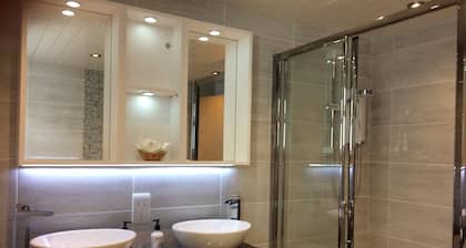 Edgcumbe Guest House