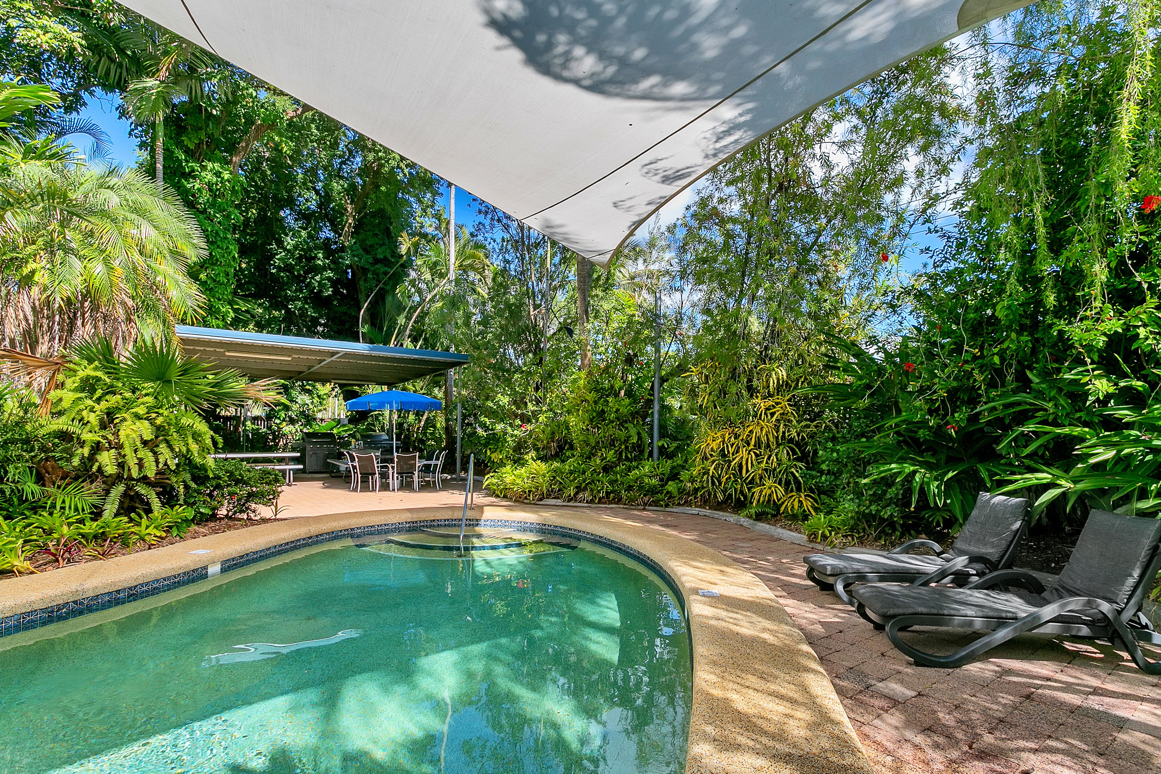 Roydon Beachfront Apartments — image 22