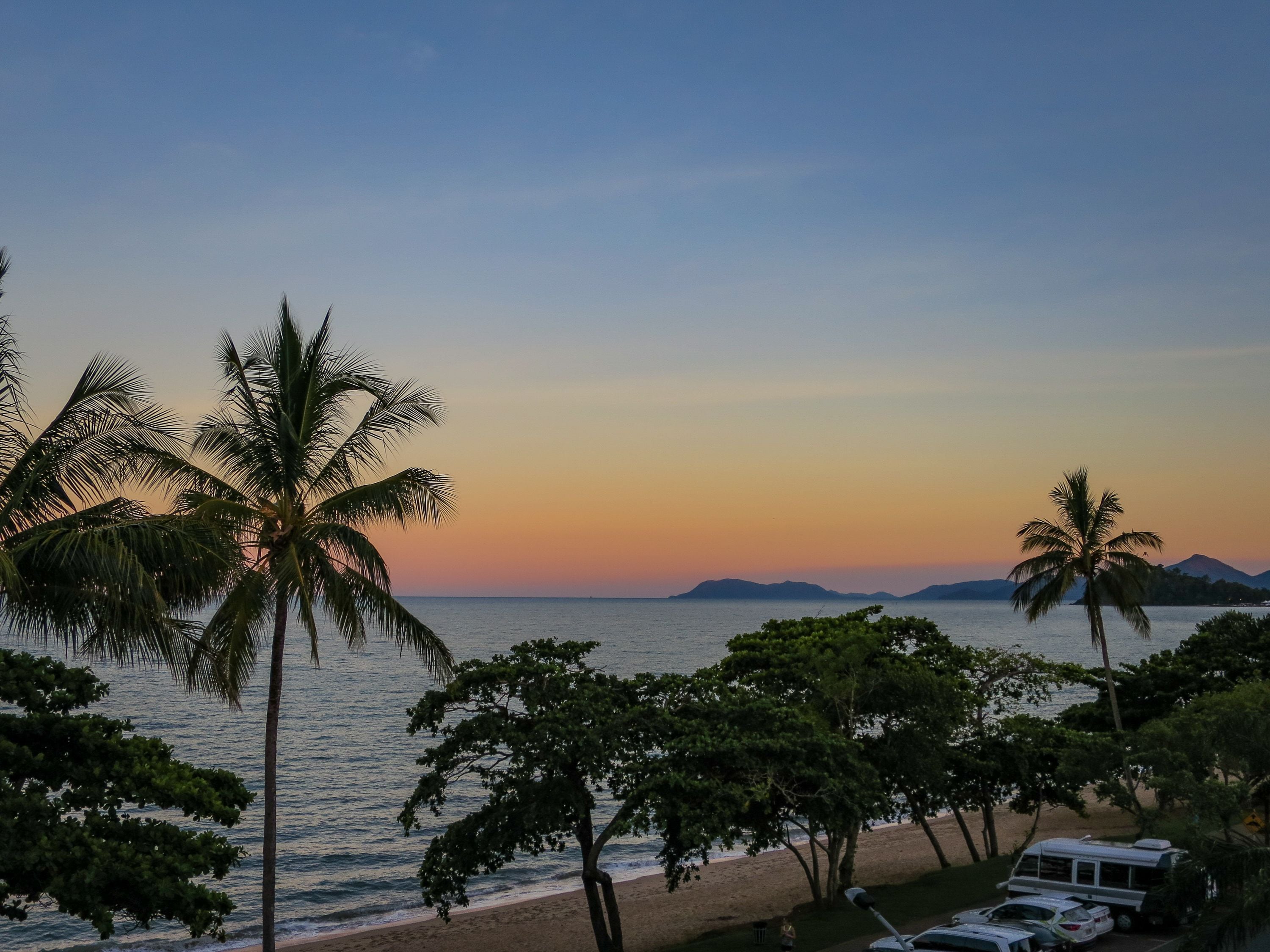 Roydon Beachfront Apartments — image 17