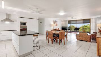 Superior Three Bedroom Sea View Apartment | Private kitchen | Full-size fridge, microwave, oven, stovetop