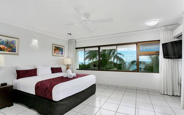 Roydon Beachfront Apartments