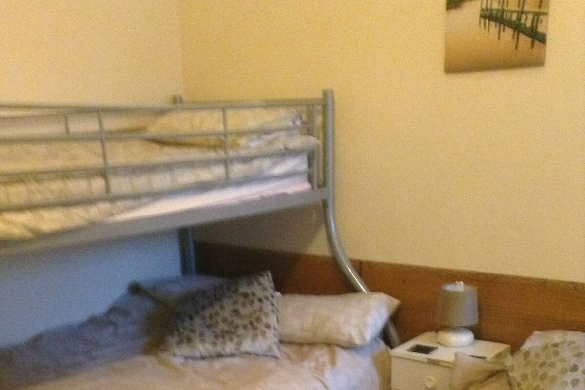 패밀리룸 (bunk bed) | 다리미/다리미판, 무료 WiFi, 침대 시트