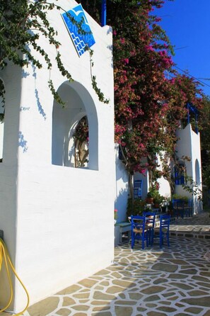 Exterior - Pelagos Studios (Paros)