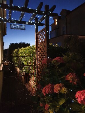 Front of property - Grosvenor House (Torquay)