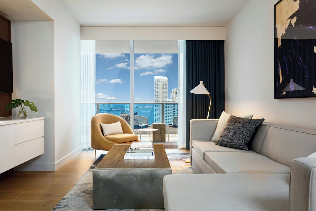 Premium bedding, pillow-top beds, minibar, in-room safe