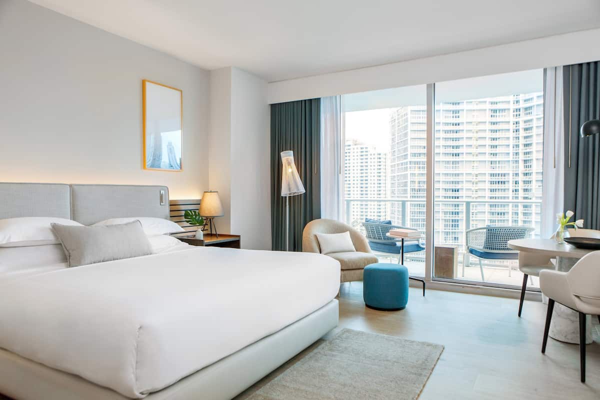 1 bedroom, premium bedding, pillowtop beds, minibar