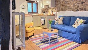 Romantic Apartment, Private Bathroom (Dog-friendly) | Lounge - Harrabeer Country House (Yelverton)
