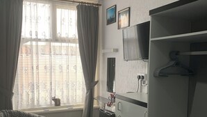 Strykejern/-brett, wi-fi, individuelt dekorert og sengetøy