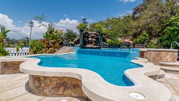 Outdoor pool, pool umbrellas, sun loungers