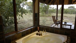 Jetted bathtub - Jackalberry Lodge (Hoedspruit)