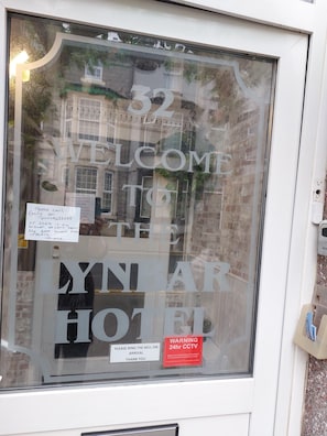 Exterior - Lynbar Hotel (Blackpool)