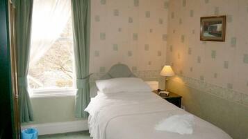 8 bedrooms, premium bedding, desk, blackout curtains