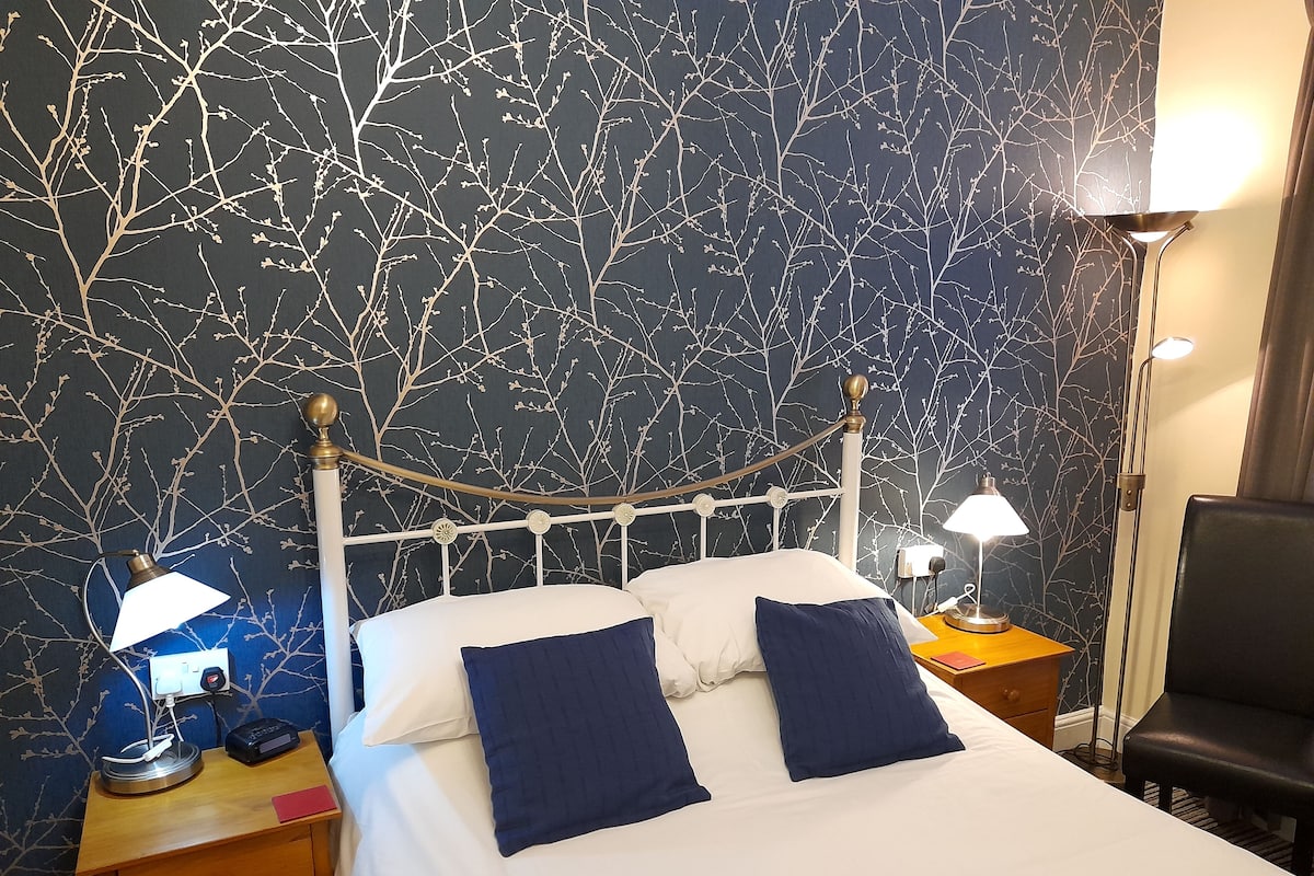 Double Room, Ensuite (Large)