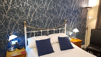 双人房, 独立浴室 (Large) | 高档床上用品、加厚床垫、遮光窗帘、熨斗/熨板