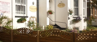 Crown Lodge Guest House