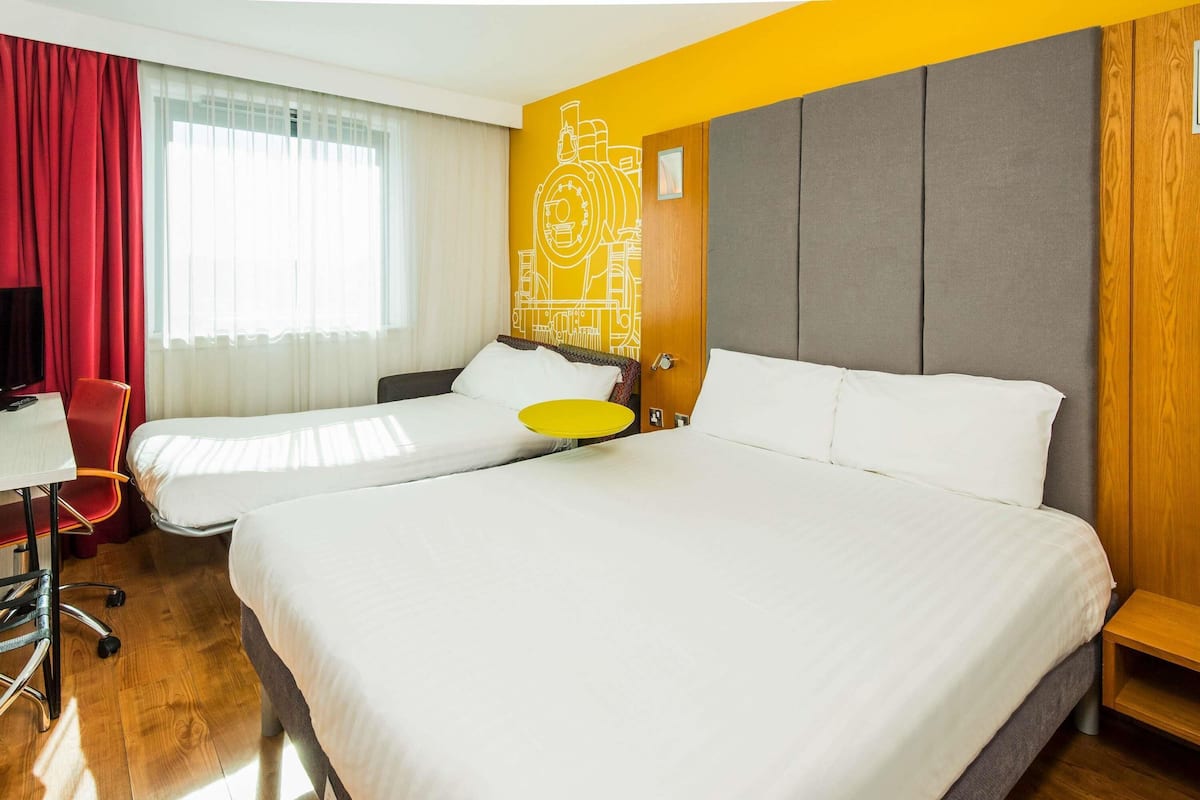 Desk, blackout curtains, iron/ironing board, free WiFi