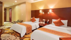Deluxe Room, 2 Twin Beds, Non Smoking | In-room safe, desk, iron/ironing board, rollaway beds (surcharge)