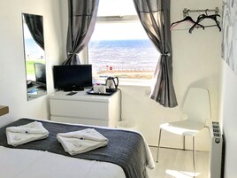 Double Room, Ensuite, Sea View