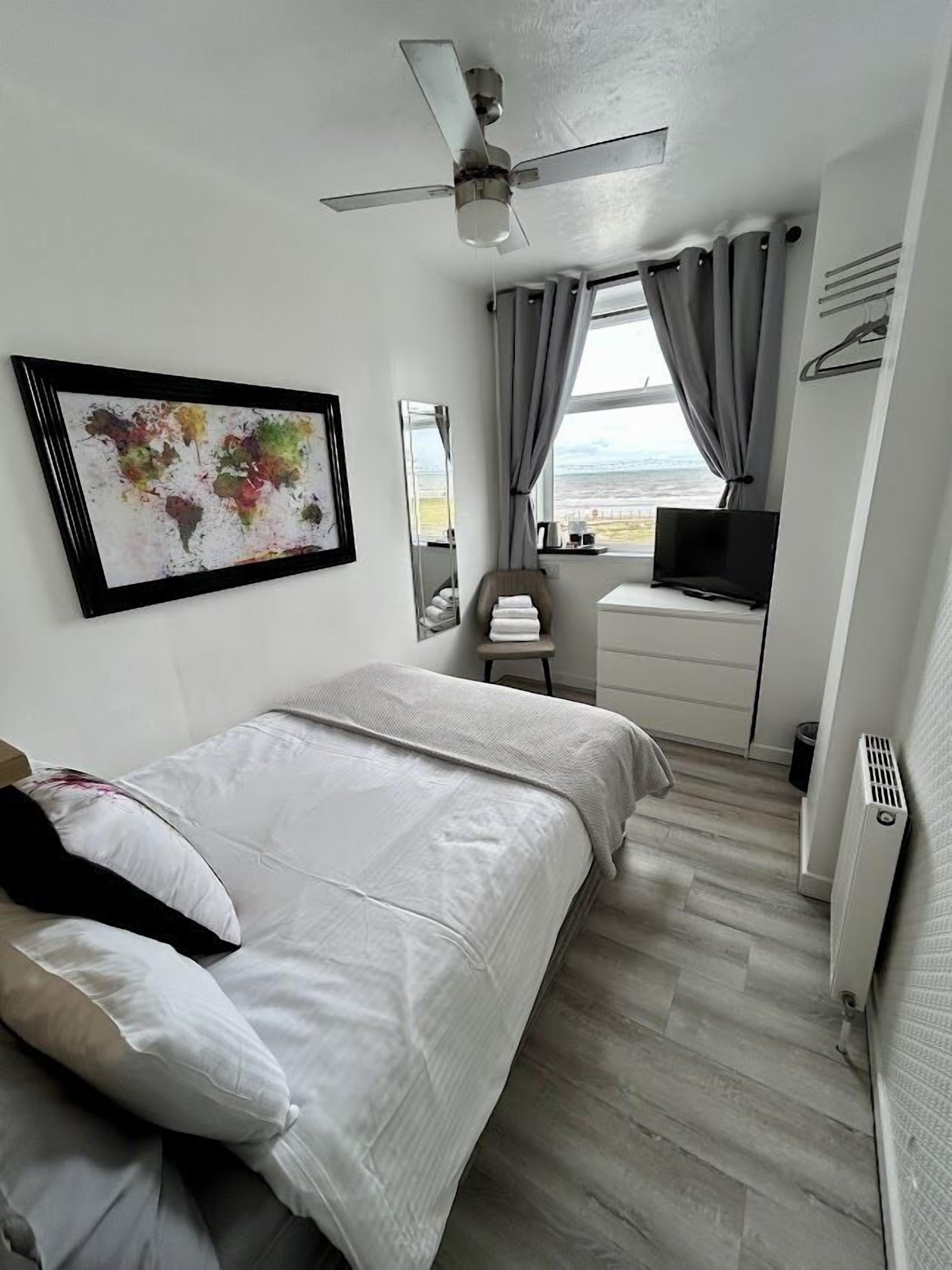 Photo - Sandford Promenade