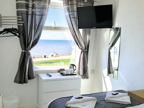 The Sandford Promenade