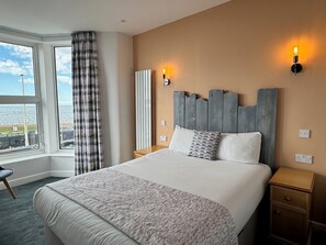 Individuelt dekorert, individuelt innredet og skrivebord