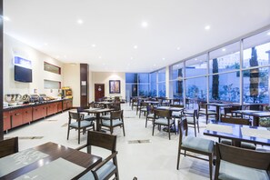 Free daily full breakfast - Holiday Inn Express Quito by IHG (Quito)