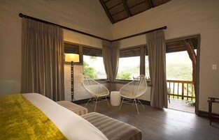 Minibaari, tallelokero huoneessa