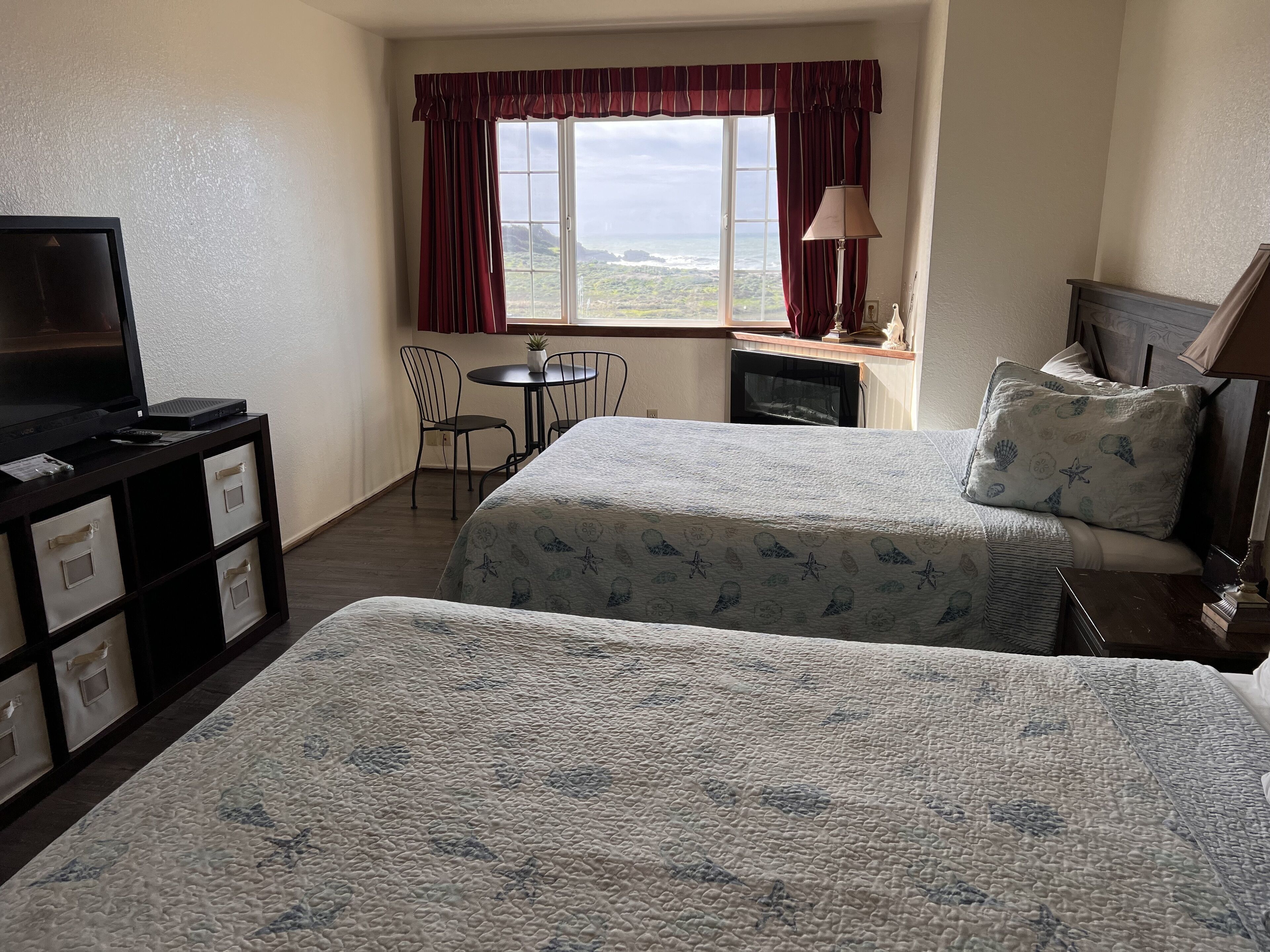 double room, ocean view | individually furnished, free wifi, bed sheets