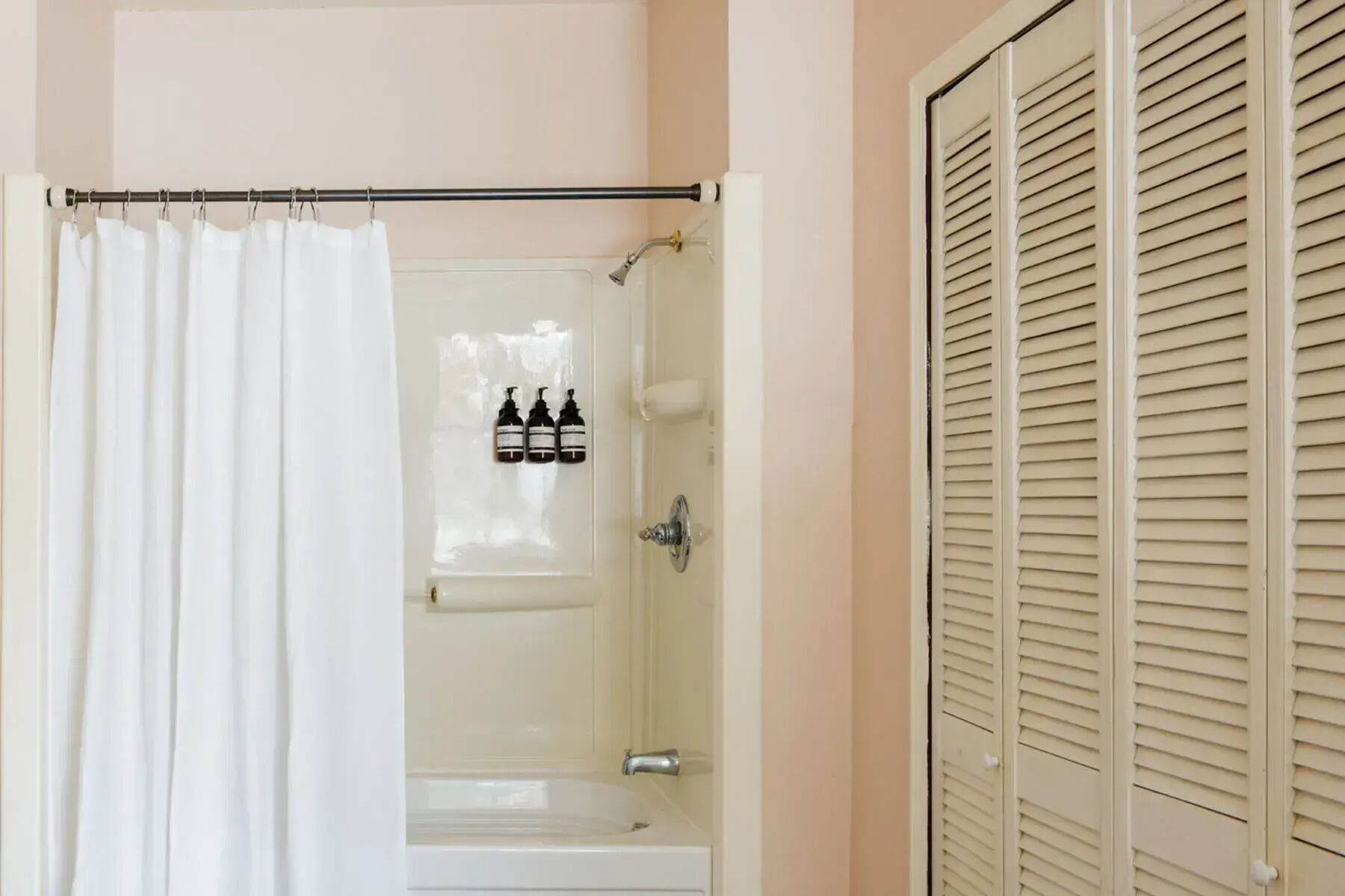 Superior Quadruple Room, Ensuite (Iris) | Bathroom