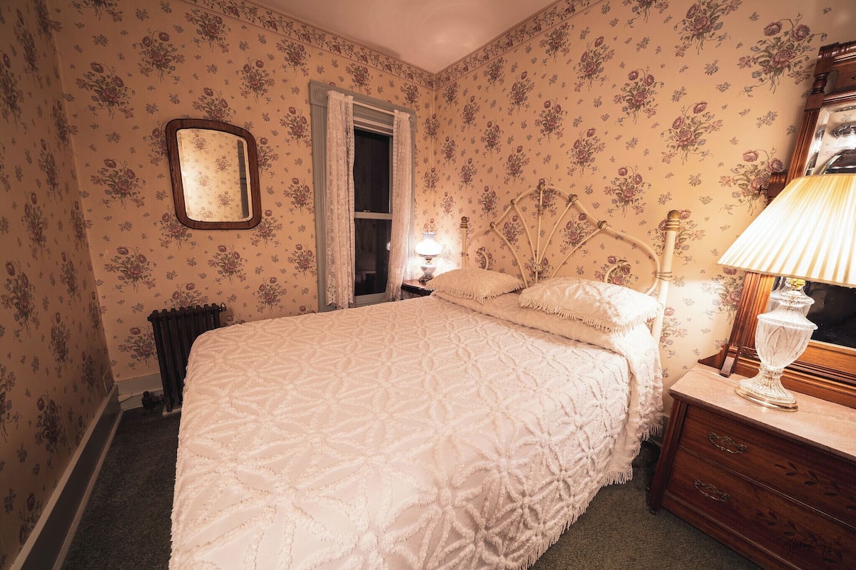 Quadruple Room, Ensuite (Deluxe 2 Bed) | 1 bedroom