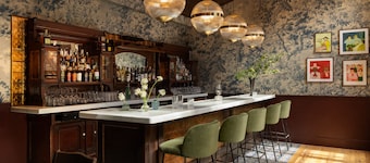 St. Elmo Hotel