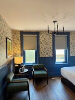 Room, Ensuite (Deluxe 1 Queen) | Free WiFi, bed sheets