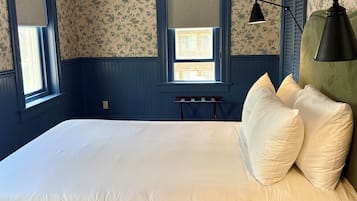 Free WiFi, bed sheets