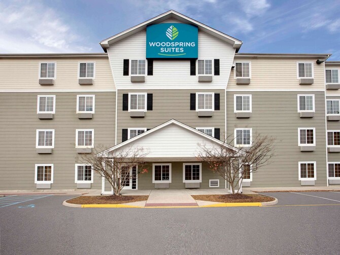 pet friendly hotels on i 475 in macon ga