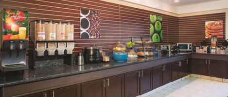 Desayuno continental incluido todos los días