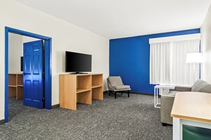 Ropa de cama de alta calidad, colchones con pillow-top y minibar 