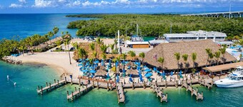 吉爾伯特度假酒店