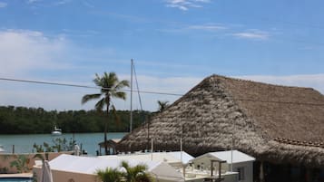 Suite Familiale (Queen) | Vue de la chambre