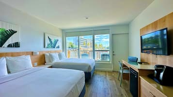 Premium bedding, Tempur-Pedic beds, in-room safe, desk