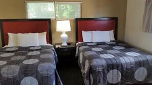 Standard Double Room, 2 Double Beds | Room amenity - Simplicity Inn (Marshfield)