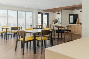 Dagelijks continentaal ontbijt inbegrepen