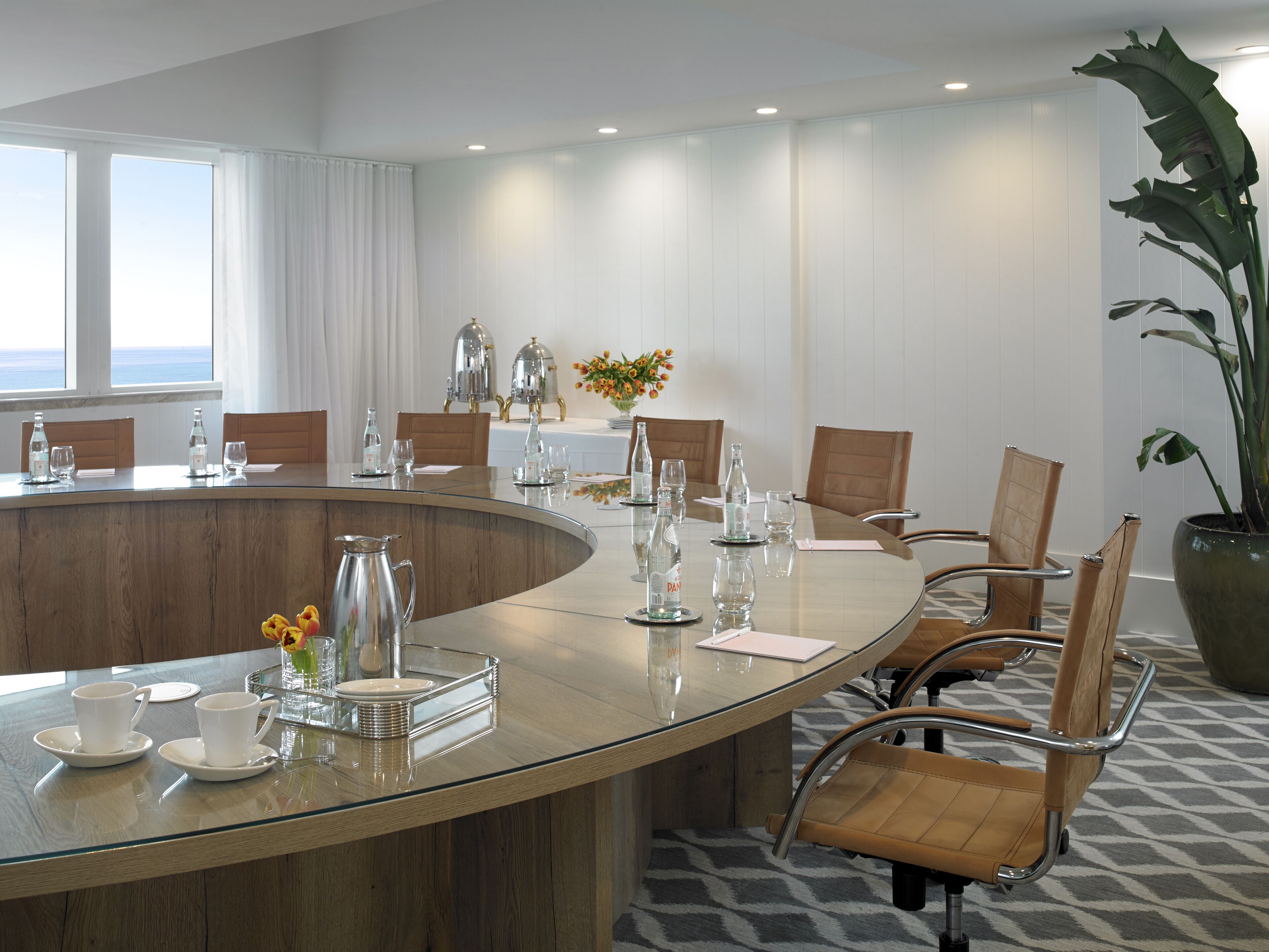 Photo - Grand Beach Hotel