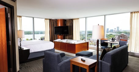 In-room safe, desk, blackout curtains, iron/ironing board. Seneca Niagara Resort & Casino